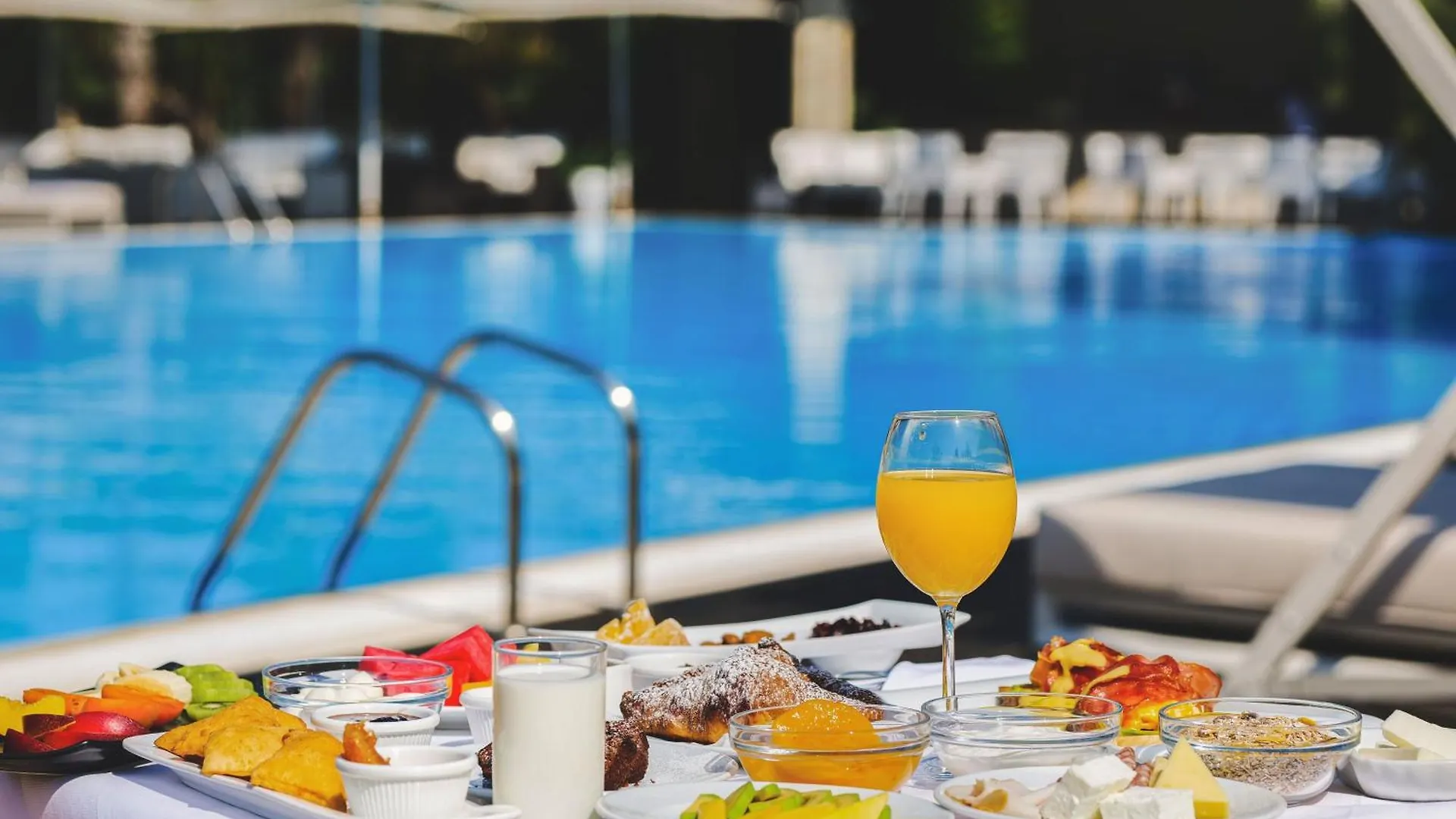 Rapo'S Resort Hotel Himare