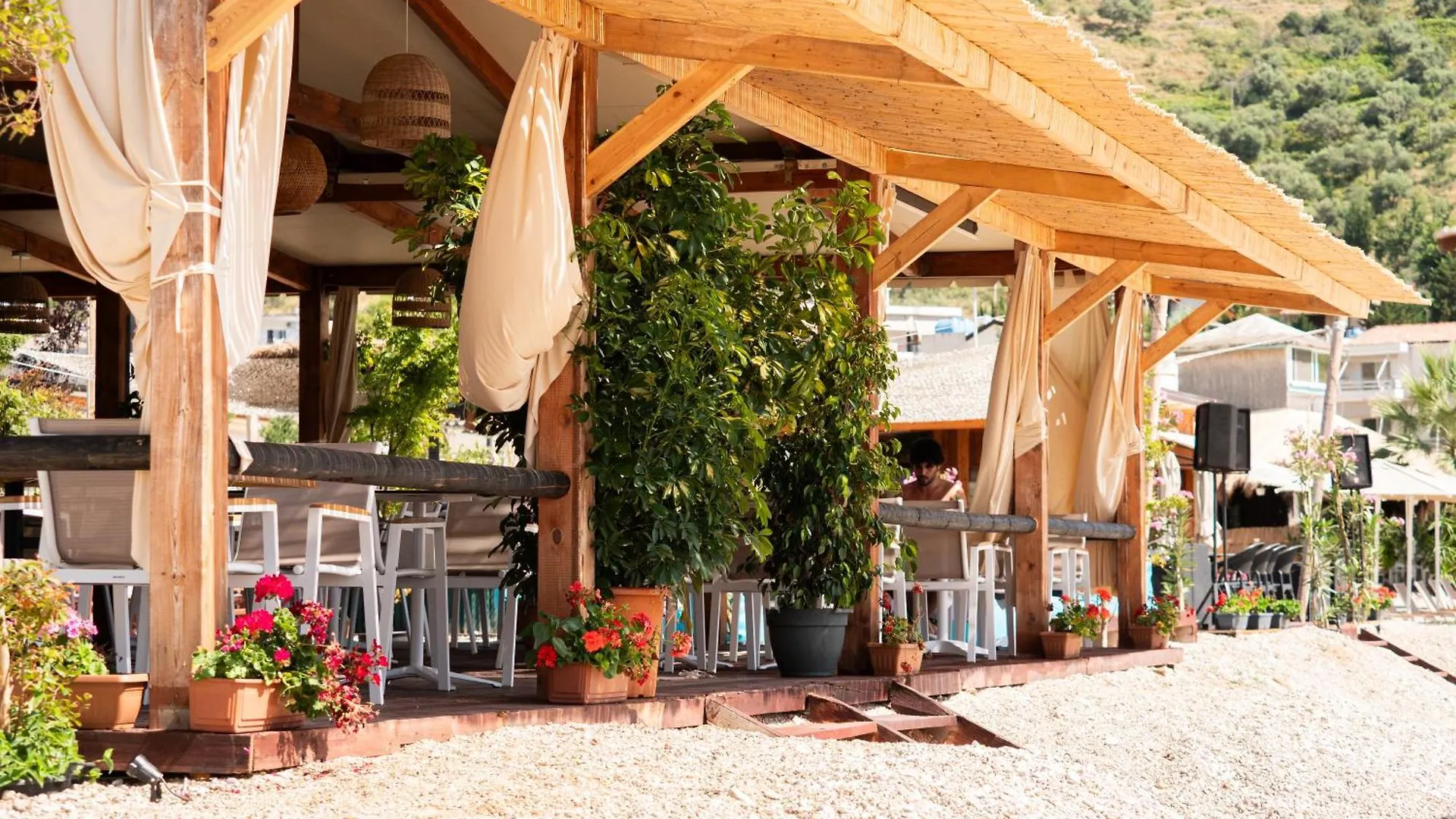 Rapo'S Resort Hotel Himare